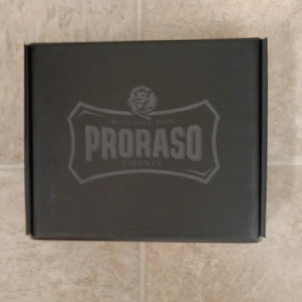 Proraso Classic Shaving Duo Box - Green, Red, White - Refresh, Coarse, Sensitive